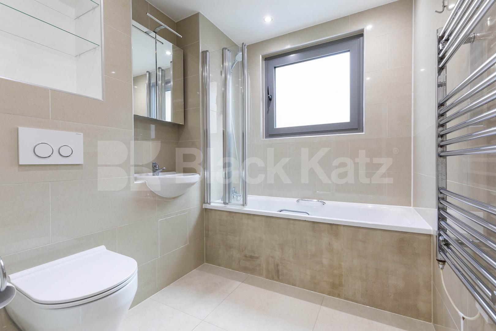 			1 Bedroom, 1 bath, 1 reception Apartment			 Mintern Street, Old Street / Shoreditch Park